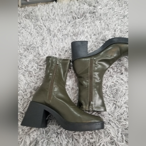 RAID RUBINA KHAKI WOMEN'S BOOT๐โโ๏ธ๐ฅฐ๐ - Picture 4 of 9